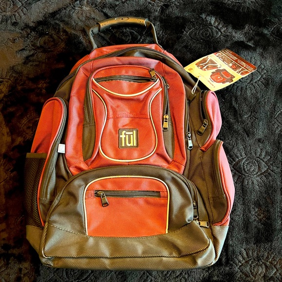 fūl Beale Street backpack that fits most laptops up to 15.4" - Picture 3 of 6